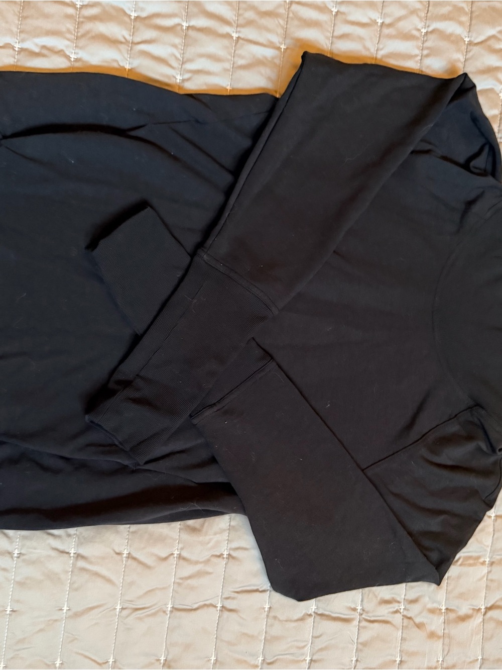 lululemon athletica Black Long-Sleeve Pullover